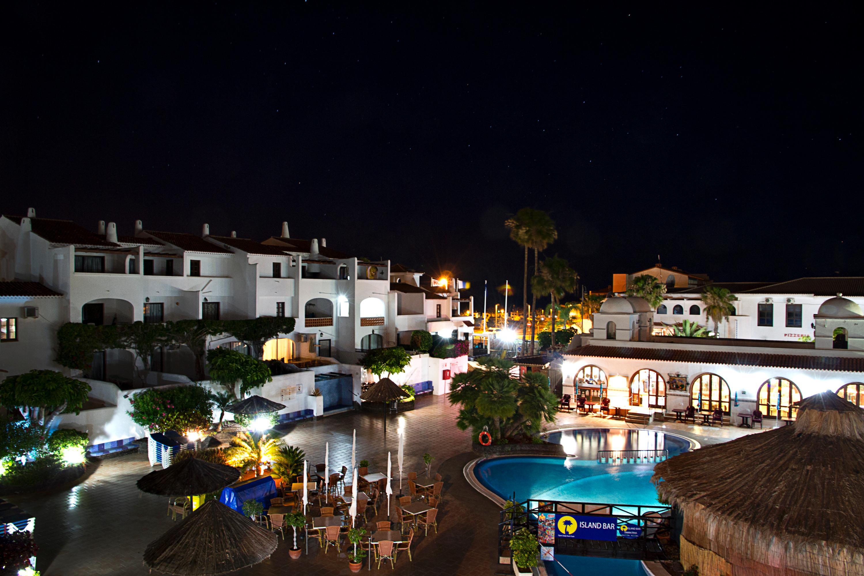 Отель Fairways Club Гольф-дель-Сур Экстерьер фото